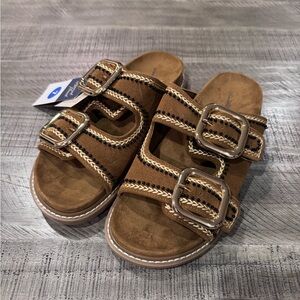 Universal Thread Sandals- size 7